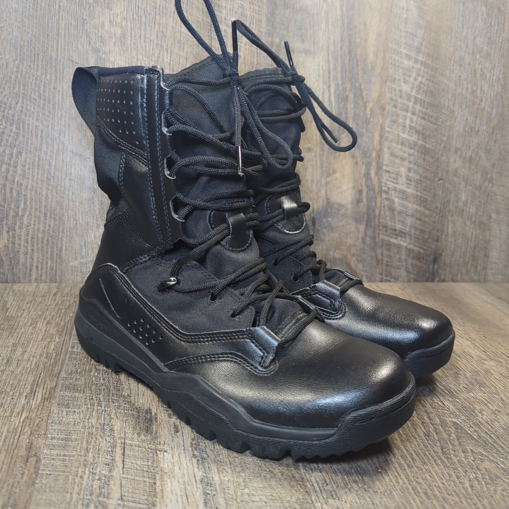 Nike Special Field Boot SFB 8" Tactical Boots Triple Black Model Men's Size 7